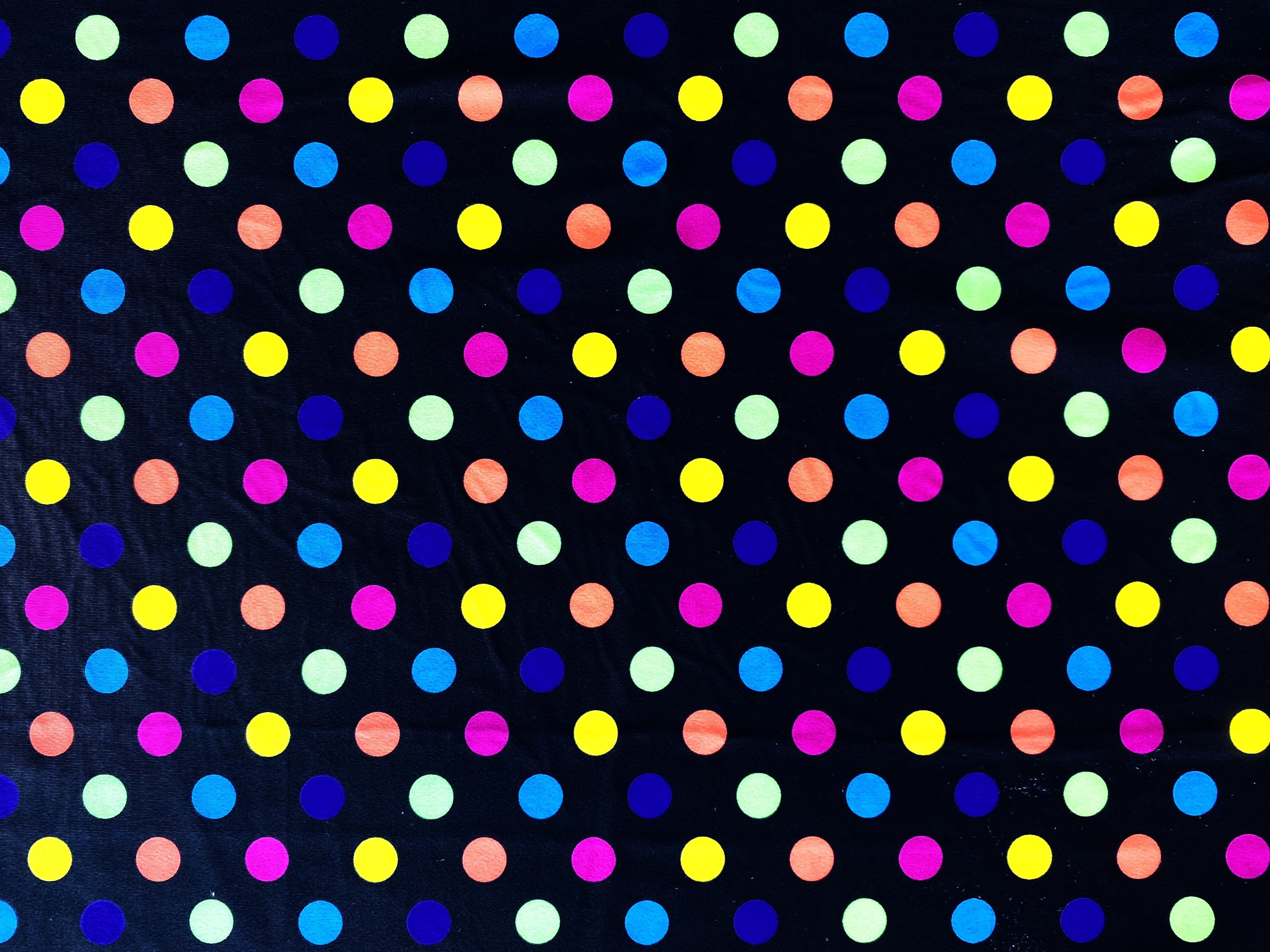 Multicolor Dot