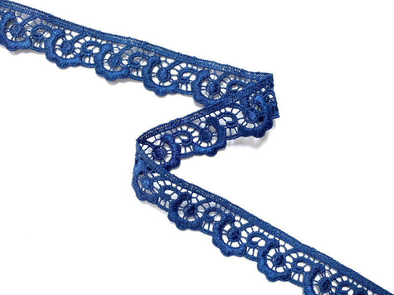 Scalloped Trim